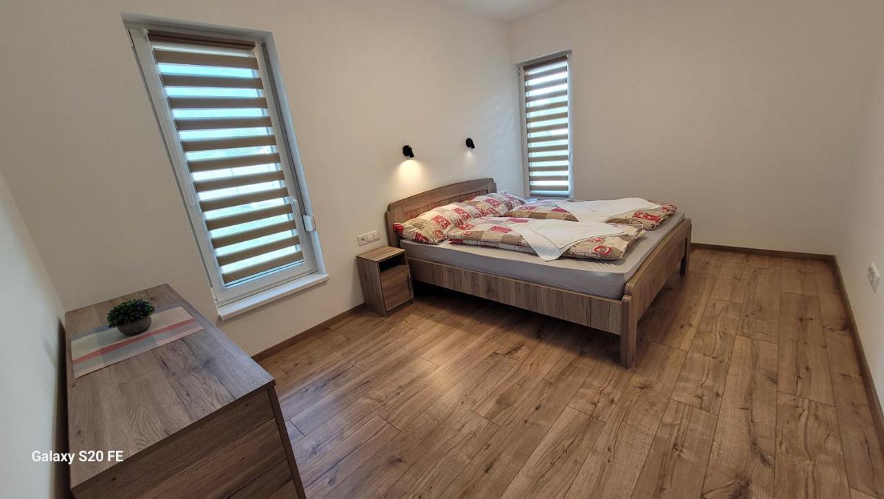 Апартаменты Zea Apartmanhaz Балатонфеньвеш Экстерьер фото