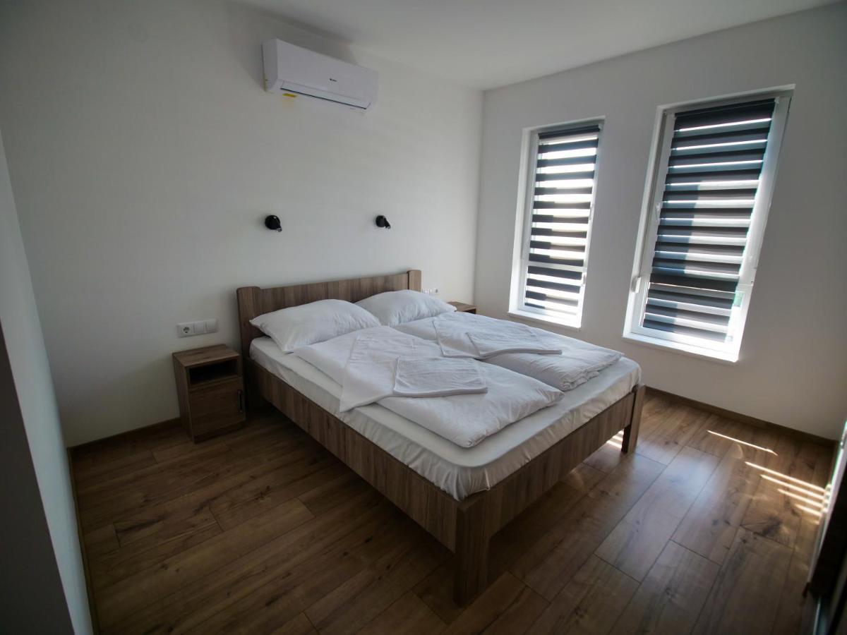 Апартаменты Zea Apartmanhaz Балатонфеньвеш Экстерьер фото