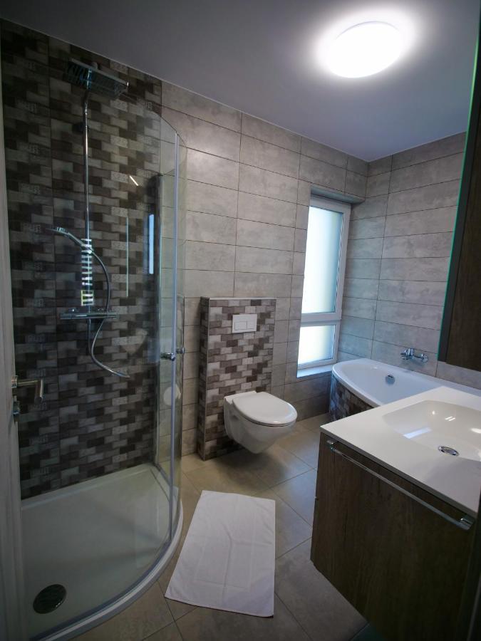 Апартаменты Zea Apartmanhaz Балатонфеньвеш Экстерьер фото