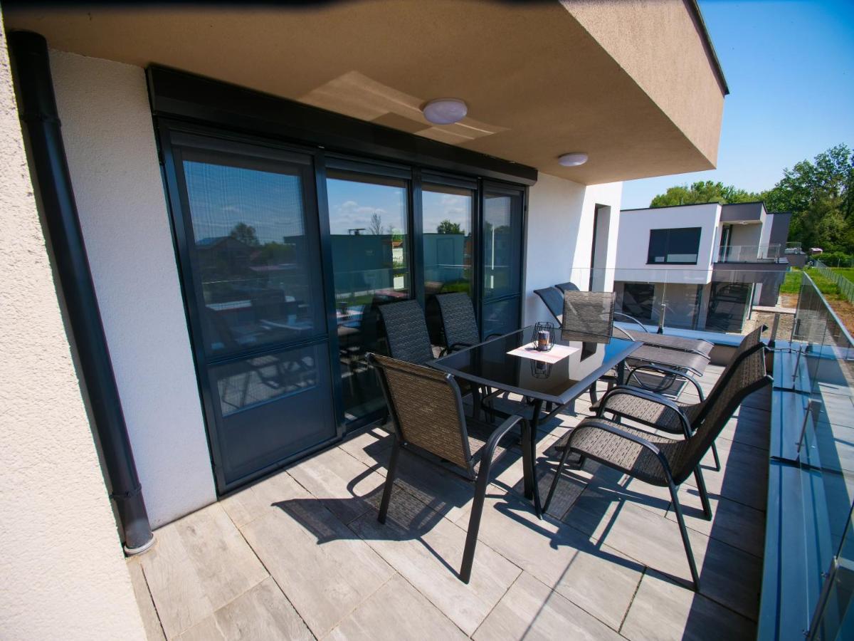 Апартаменты Zea Apartmanhaz Балатонфеньвеш Экстерьер фото